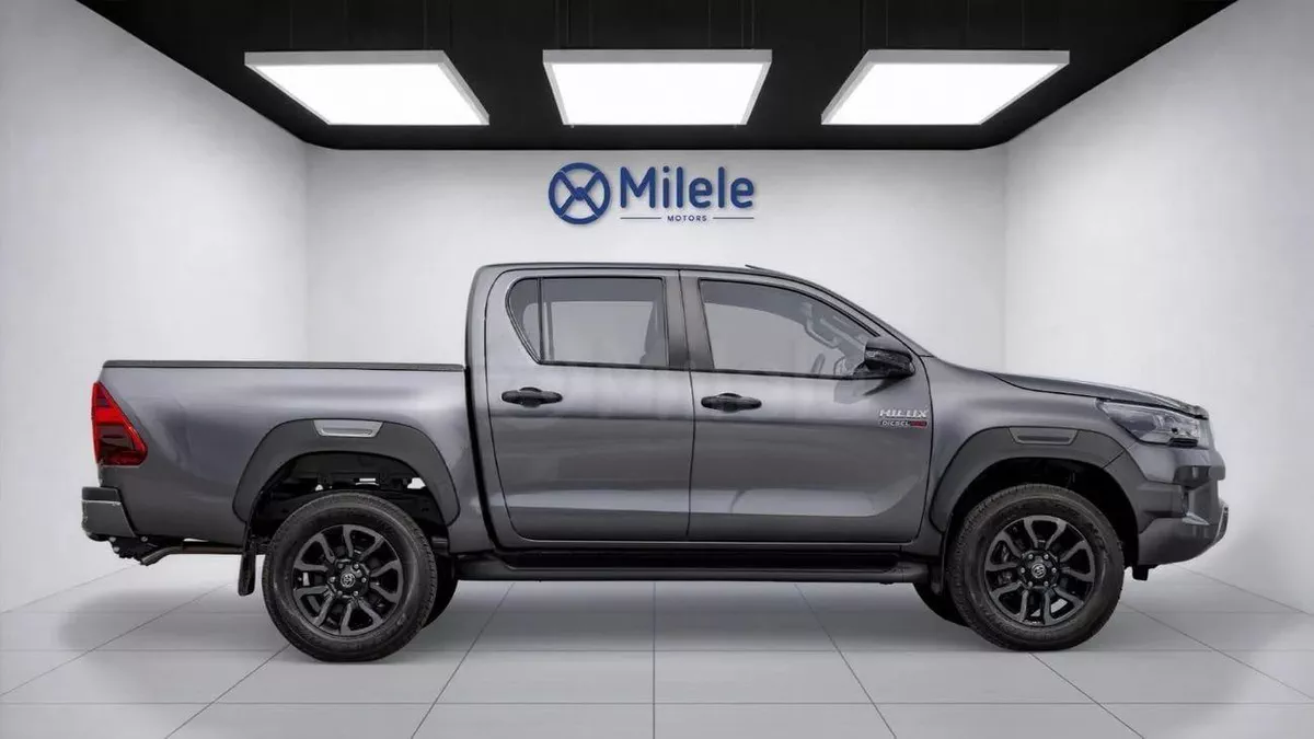 Toyota Hilux HILUX DC DIESEL 2.8M HEV AT 4WD | 2-YEAR WARRANTY + SERVICE AVAILABLE-12-12