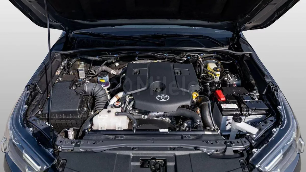 Toyota Hilux HILUX DC DIESEL 2.8M HEV AT 4WD | 2-YEAR WARRANTY + SERVICE AVAILABLE-8-8