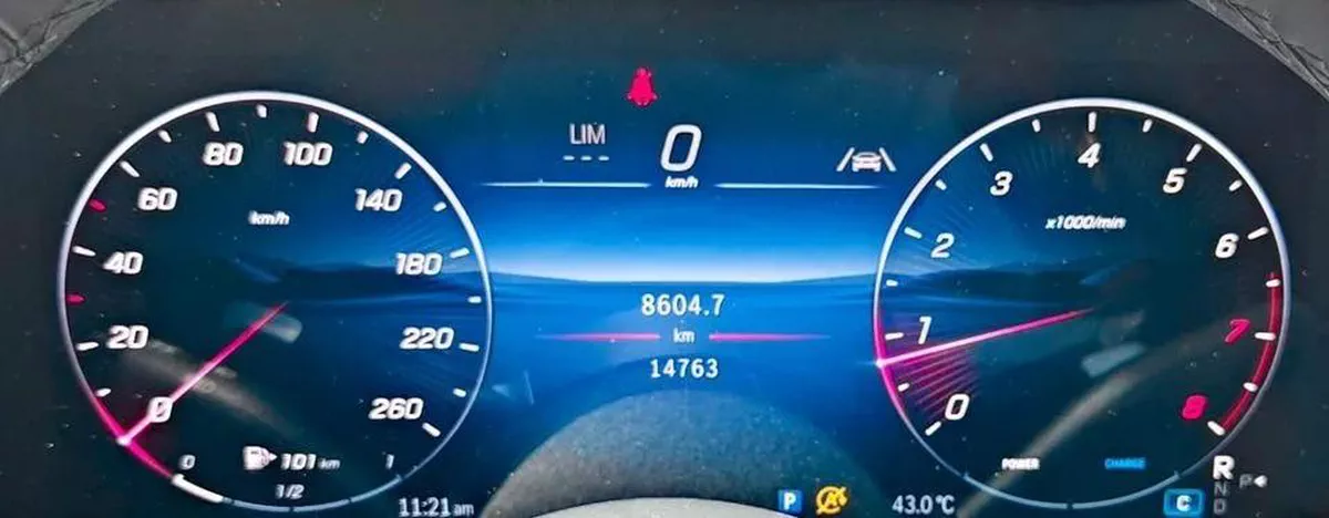 Mercedes Benz GLC200 PREMIUM PLUS Coupe Premium Plus 2025 5 Years Warranty GCC-14-14