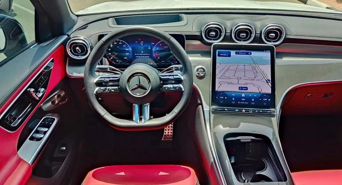 Mercedes Benz GLC200 PREMIUM PLUS Coupe Premium Plus 2025 5 Years Warranty GCC-4-4