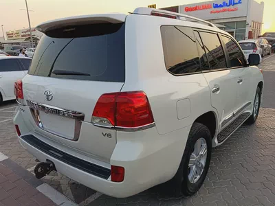 Toyota Land Cruiser GXR 2013 GCC Specs-3