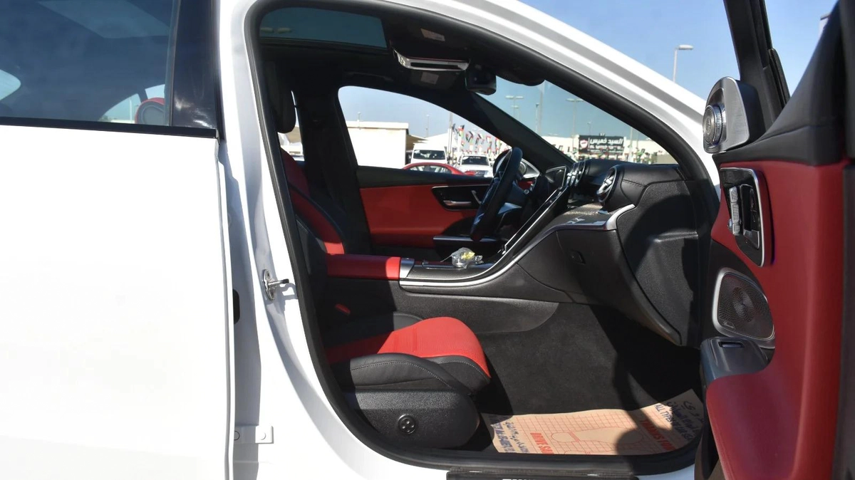 MERCEDES BENZ AMG C43 2023 | WHITE-7-7