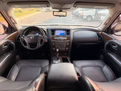 Nissan Armada PLATINUM (NON GCC) PLATINUM 5.6L full option-4