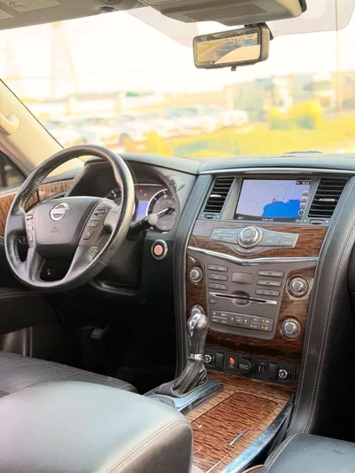 Nissan Armada PLATINUM (NON GCC) PLATINUM 5.6L full option-5