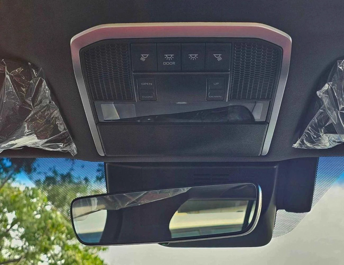 Toyota Land Cruiser GR SPORT 1MHEV HIGH HYBRID /REAR ENTERTAINMENT DVD/COOL BOX (CODE#LC3HGR)-16-16