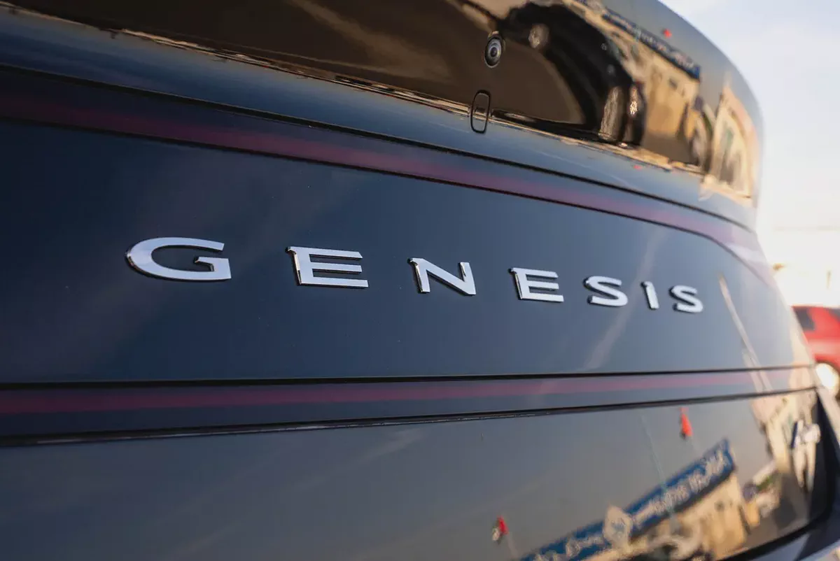 2023 Genesis G90 Royal LWB GCC Specs 3.5L V6 Low Mileage-3-3