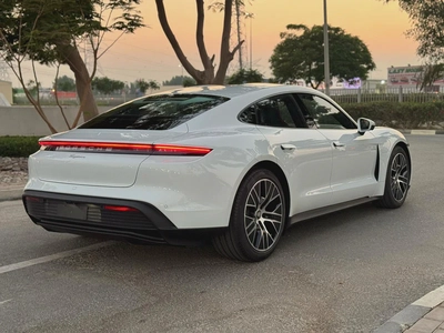 **2023**BRAND NEW GCC SPEC UNDER WARRANTY-16