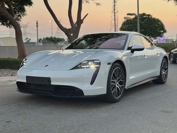 **2023**BRAND NEW GCC SPEC UNDER WARRANTY