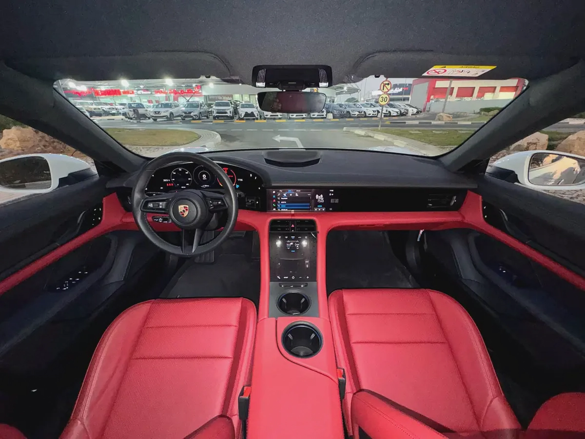 **2023**BRAND NEW GCC SPEC UNDER WARRANTY-7-7