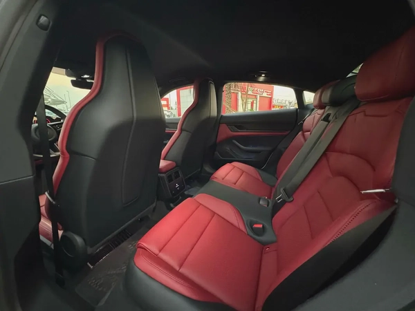 **2023**BRAND NEW GCC SPEC UNDER WARRANTY