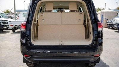 Toyota Land Cruiser LC300 GXR 3.3D AT MY2025 – BLACK-8