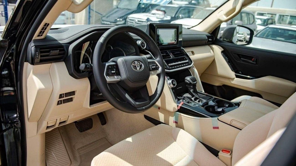 Toyota Land Cruiser LC300 GXR 3.3D AT MY2025 – BLACK-14-0