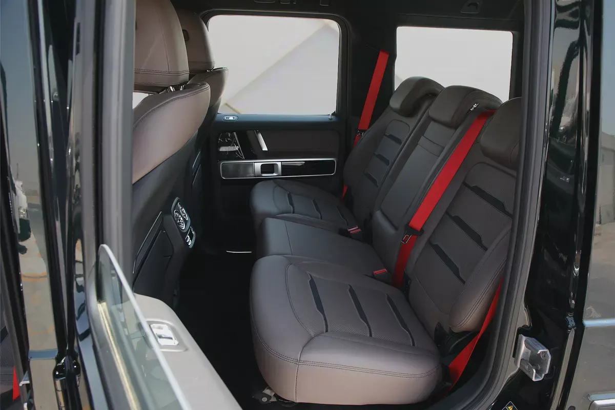 2026 MERCEDES BENZ G63 AMG - FULLY LOADED -BRAND NEW-15-15