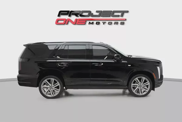 2025 CADILLAC ESCALADE 600 SPORT PLATINUM WITH WARRANTY AND SERVICE CONTRACT