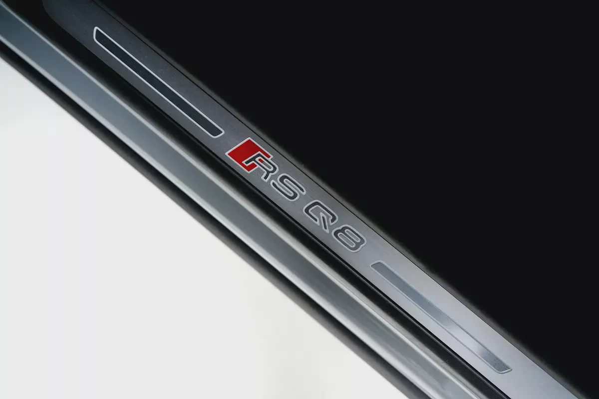 Audi RSQ8-GCC-Nardo Grey-AKRAPOVIC Sports Exhaust System-Black Interior-16-16