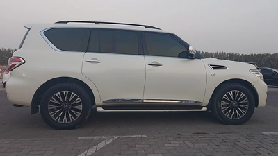 Nissan Patrol SE Platinum 2014 | GCC Specs | Well Maintained-0