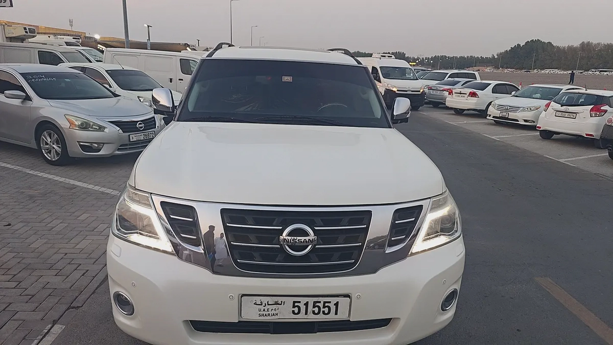 Nissan Patrol SE Platinum 2014 | GCC Specs | Well Maintained-3-3