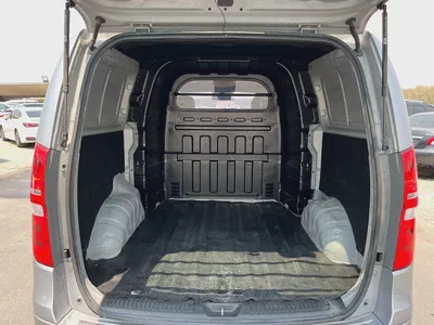 Hyundai H1-12