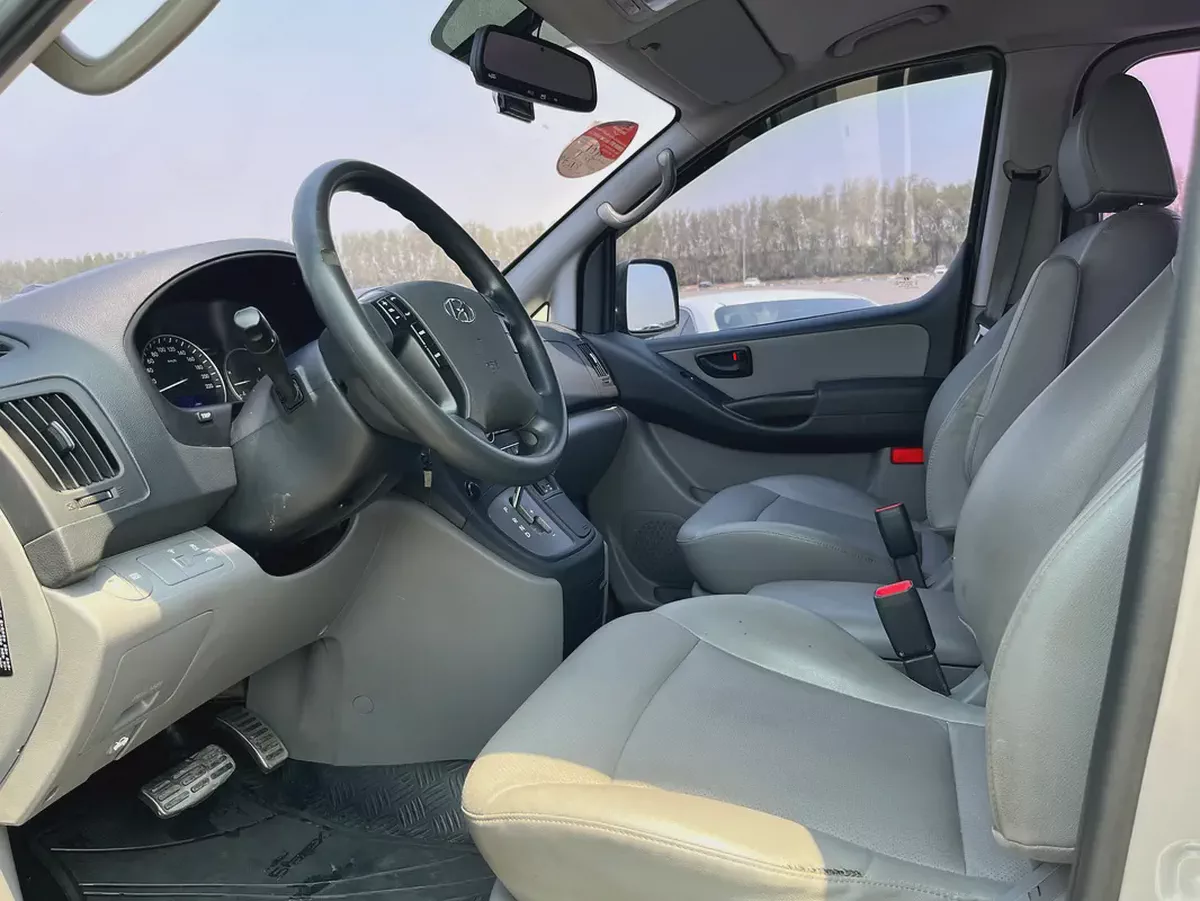 Hyundai H1-6-6