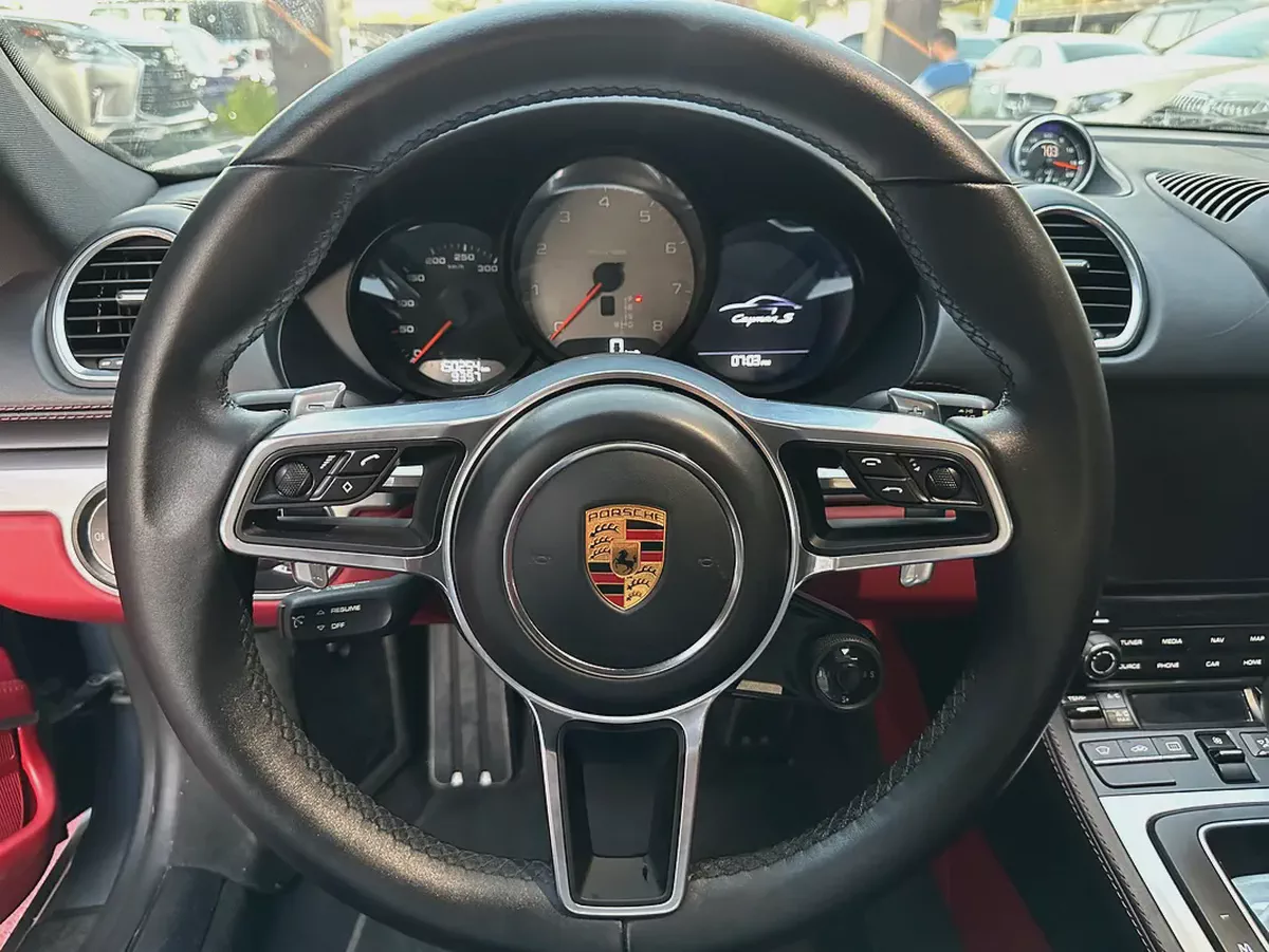 Porsche 718 Cayman 2018 | GCC Specs-12-12