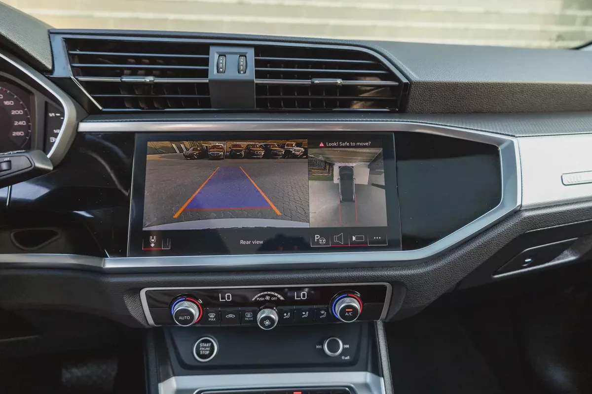 Audi Q3 Sportback 2025-9-9