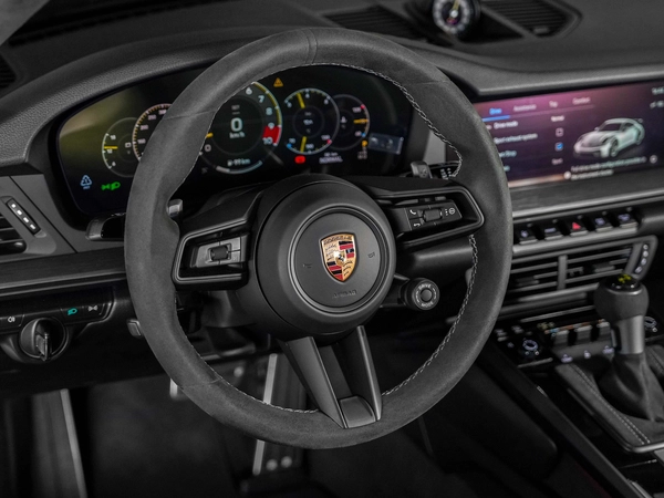 BRAND NEW GT3-CLUB SPORT-UNDER WARRANTY-CERAMIC BRAKES-LIFTING SYSTEM-SPORT CHRONO-MATRIX