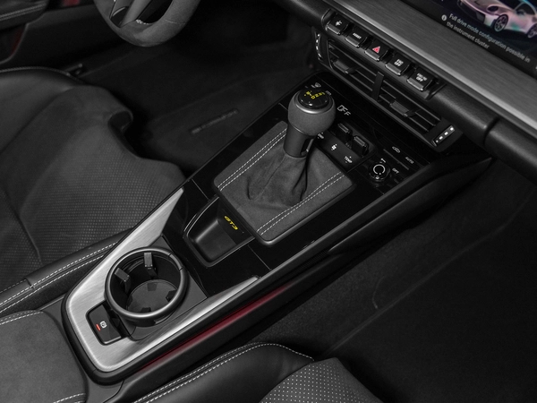 BRAND NEW GT3-CLUB SPORT-UNDER WARRANTY-CERAMIC BRAKES-LIFTING SYSTEM-SPORT CHRONO-MATRIX