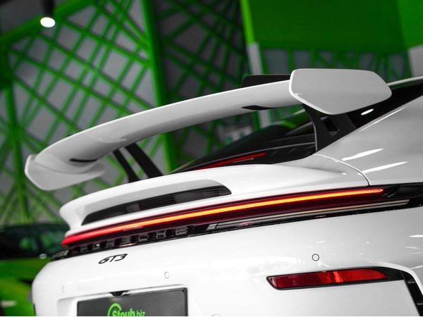 BRAND NEW GT3-CLUB SPORT-UNDER WARRANTY-CERAMIC BRAKES-LIFTING SYSTEM-SPORT CHRONO-MATRIX