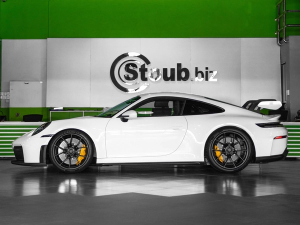 BRAND NEW GT3-CLUB SPORT-UNDER WARRANTY-CERAMIC BRAKES-LIFTING SYSTEM-SPORT CHRONO-MATRIX