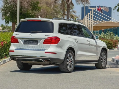 Mercedes-Benz GL 500 4MATIC 2014 - GCC Specs - Excellent Condition-6
