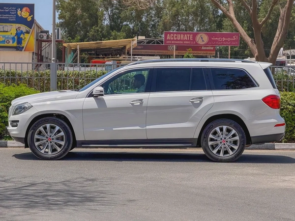 Mercedes-Benz GL 500 4MATIC 2014 - GCC Specs - Excellent Condition