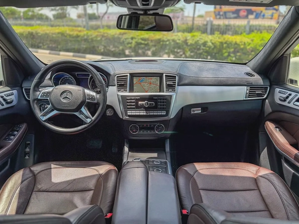 Mercedes-Benz GL 500 4MATIC 2014 - GCC Specs - Excellent Condition