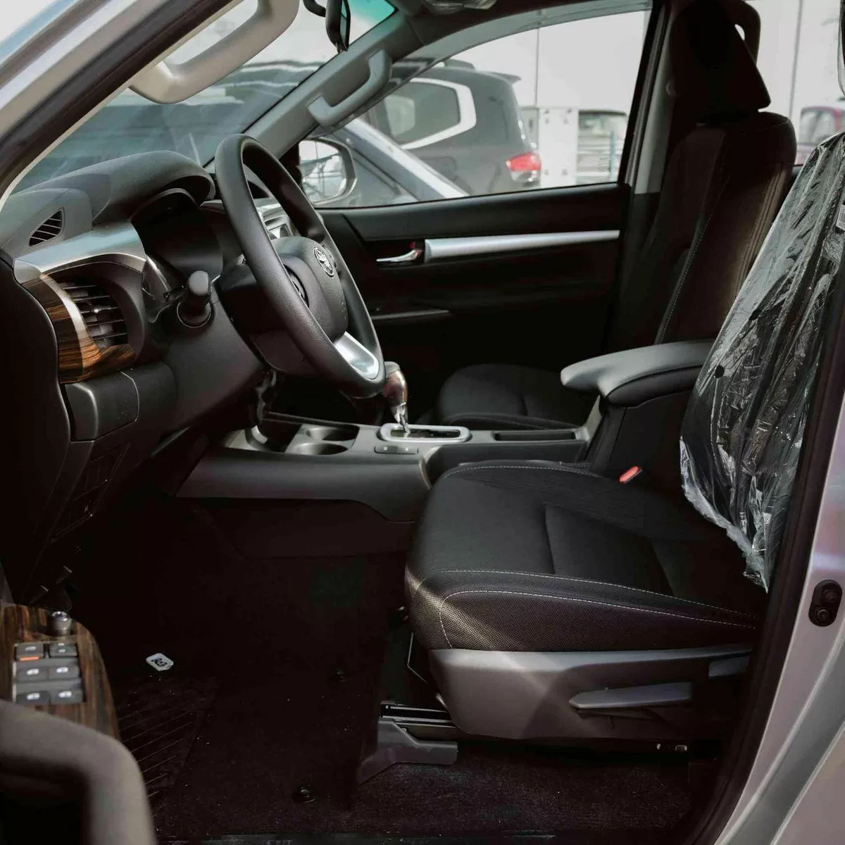 Toyota Hilux SGLX-11-0