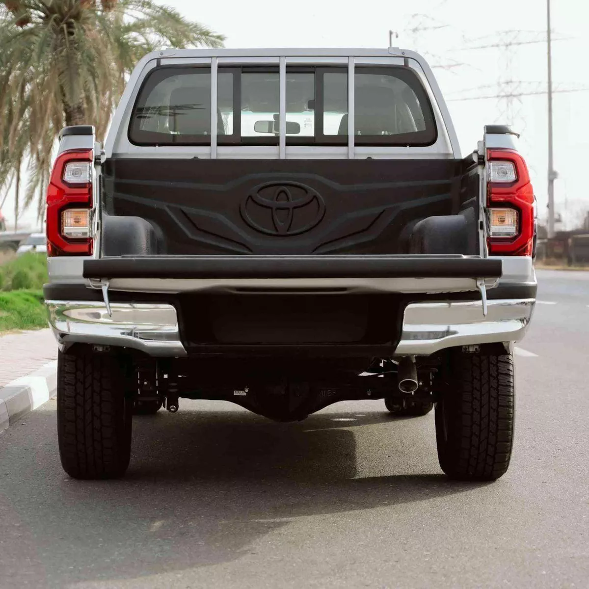 Toyota Hilux SGLX-3-0