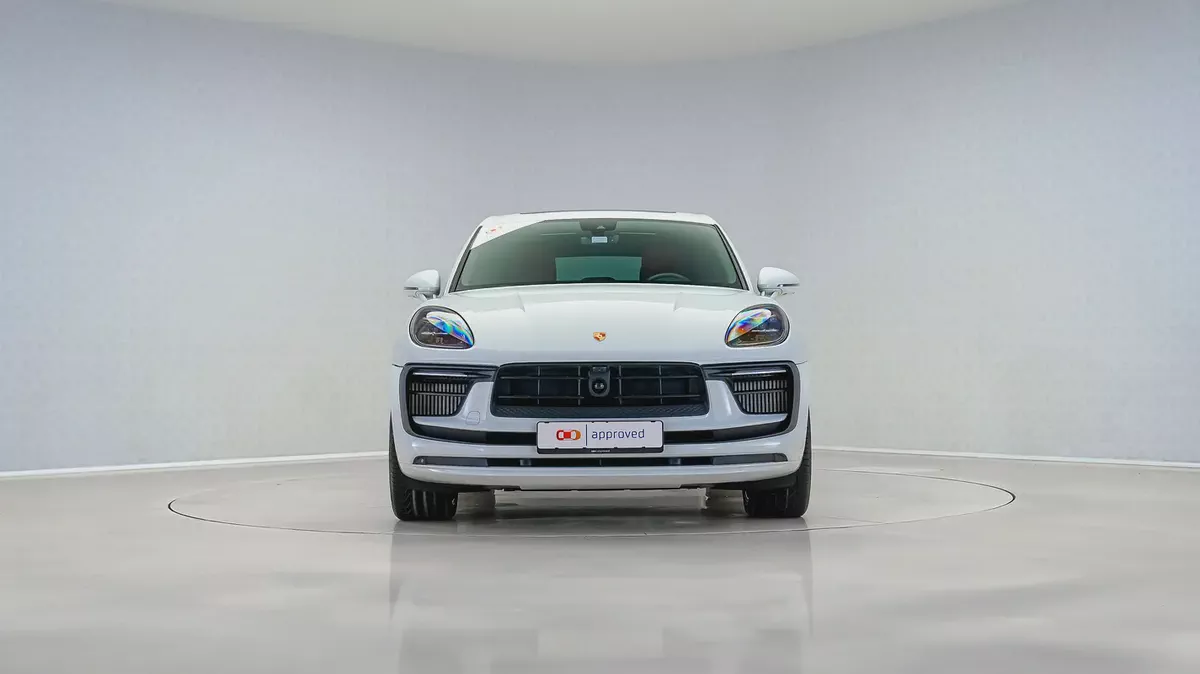 2024 Porsche Macan S | GCC Specs | Full Porsche Service History | Porsche warranty available-7-7