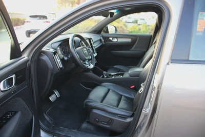 Volvo XC40 T4 R-design 2022, EMI (1095x60) Bank finance! Full agency history! Perfect condition!-12
