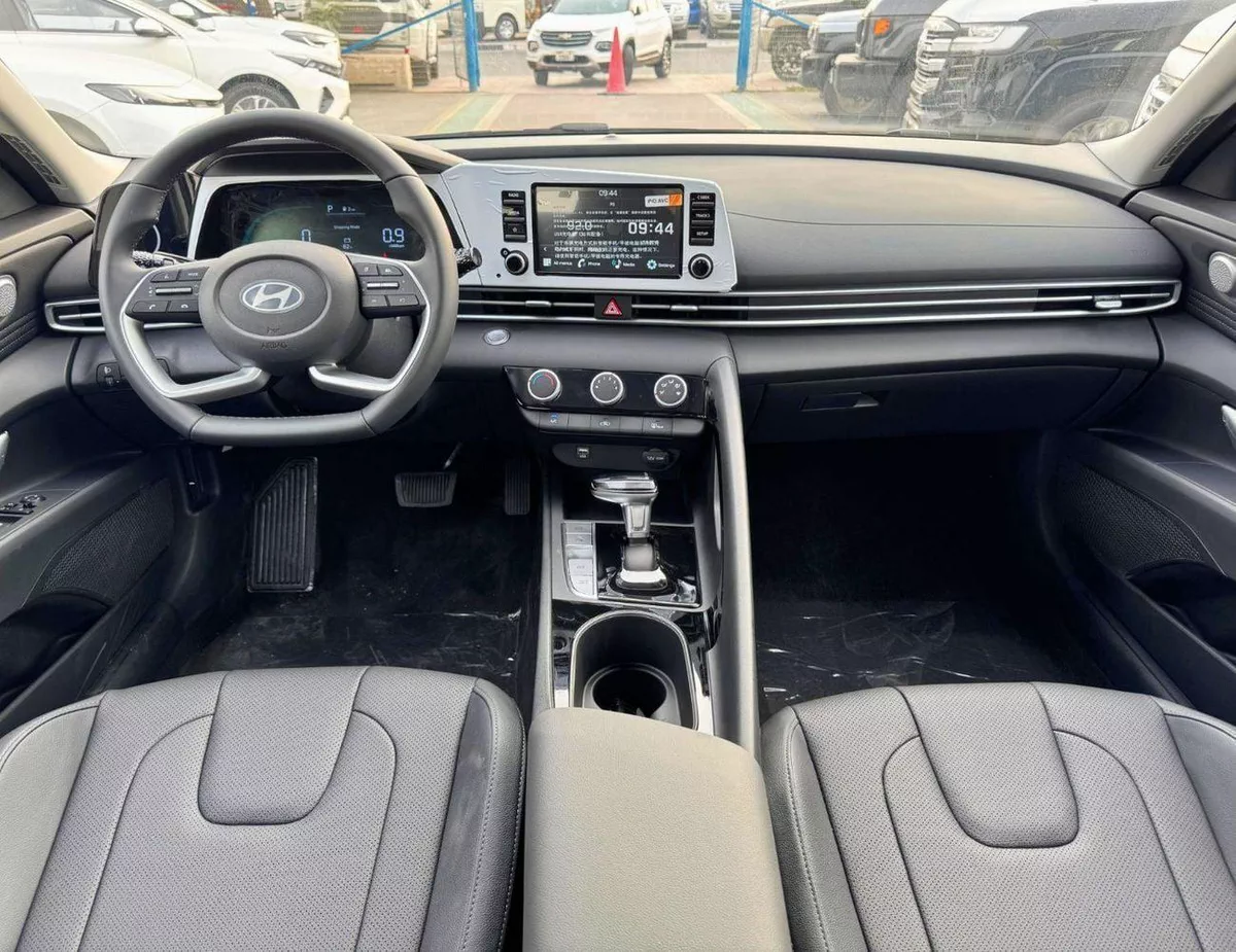 Hyundai Elantra SMART ELITE / 1.5L PETROL / SUNROOF WITH LEATHER / CHINESE SPCES (CODE# ELITE) READY STOCK-9-0