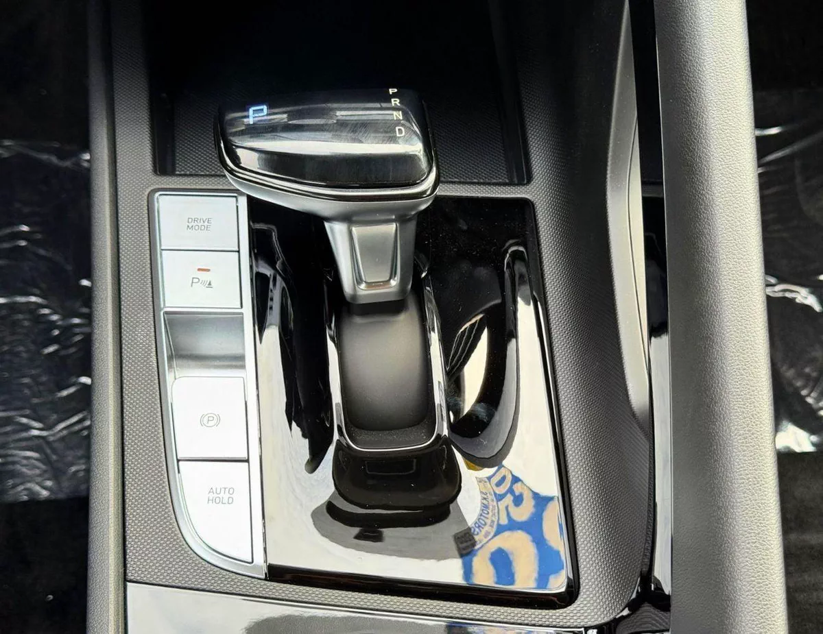 Hyundai Elantra SMART ELITE / 1.5L PETROL / SUNROOF WITH LEATHER / CHINESE SPCES (CODE# ELITE) READY STOCK-12-0