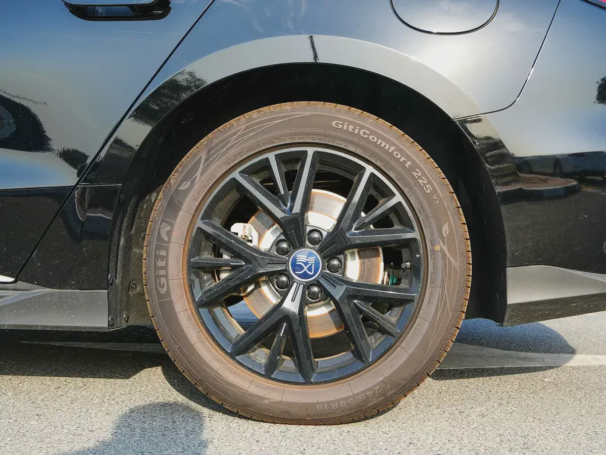 (EXPORT ONLY) 2025 BYD HAN DM-I INTELLIGENT DRIVING EDITION ELITE BRAND NEW 0KM-19-19