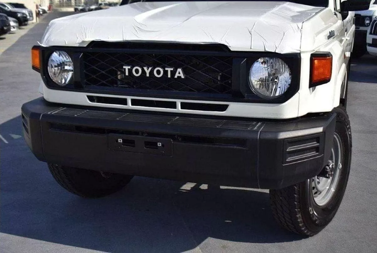 Toyota Land Cruiser 70 LC 78 HARDTOP 2.8L MT Toyota land cruiser hard top 2024 diesel 4.2L-3-0