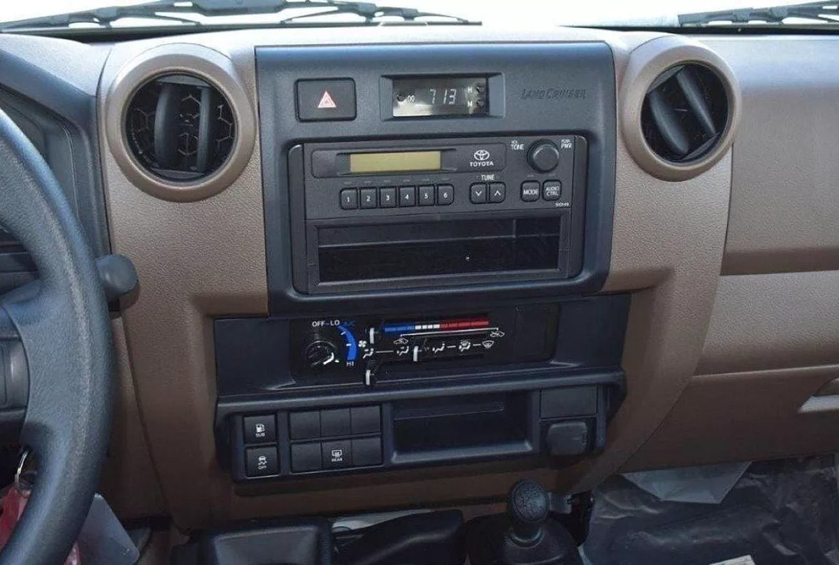 Toyota Land Cruiser 70 LC 78 HARDTOP 2.8L MT Toyota land cruiser hard top 2024 diesel 4.2L-7-0