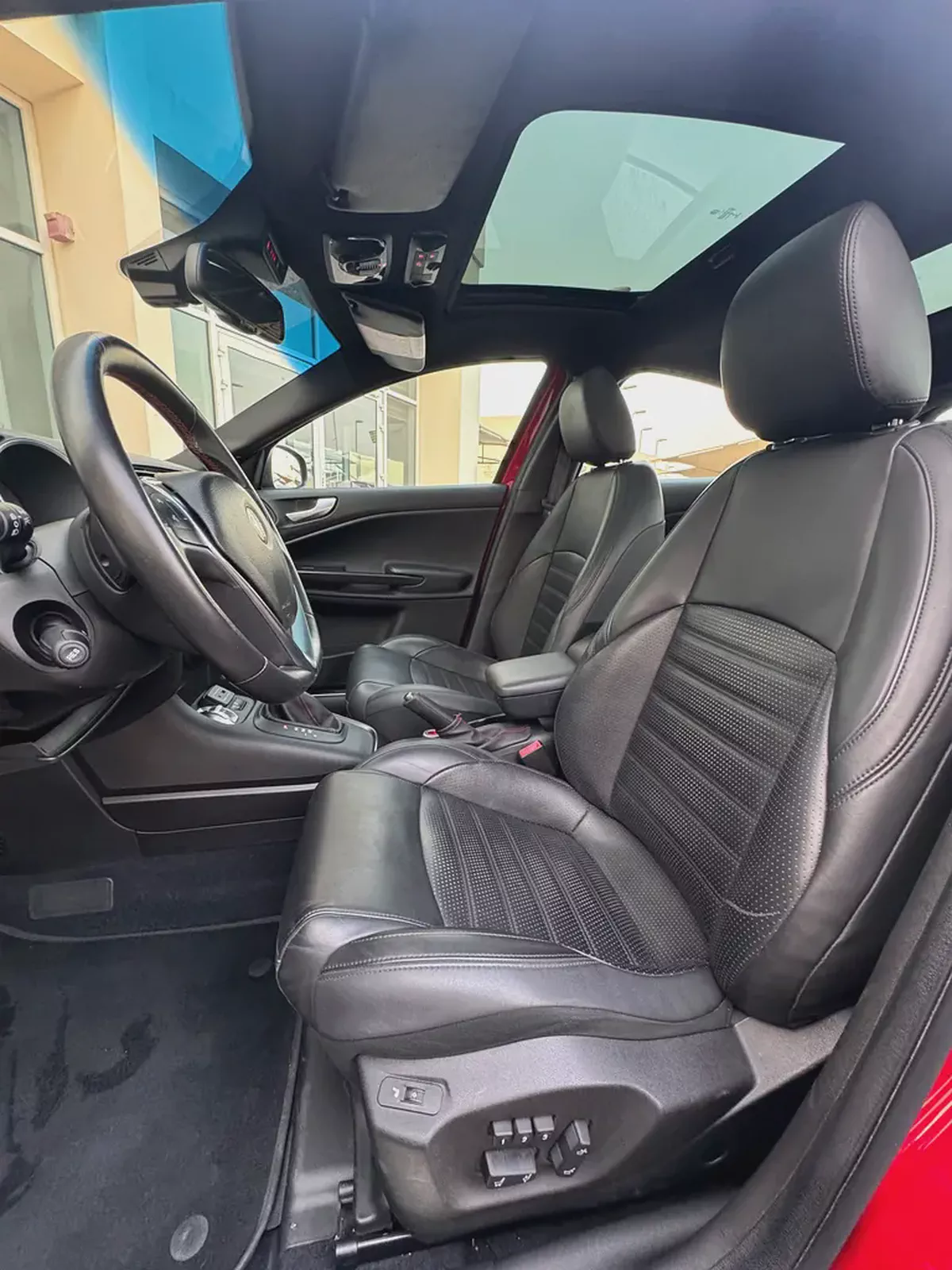 Alfa Romeo Giulietta Veloce 2021 - GCC Specs - Pristine Condition-10-10
