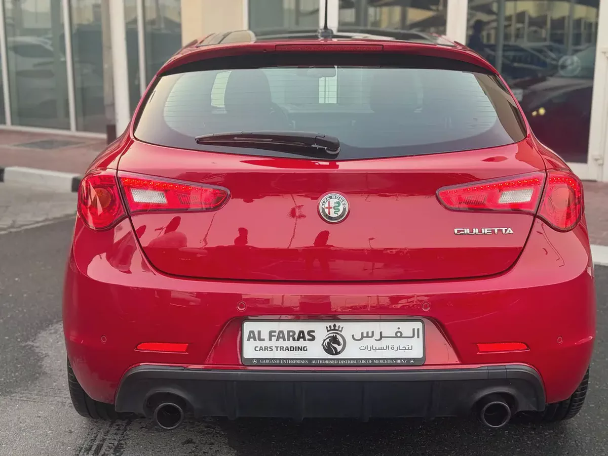 Alfa Romeo Giulietta Veloce 2021 - GCC Specs - Pristine Condition-7-7