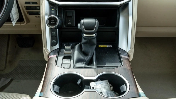 2026 Toyota Land Cruiser GXR 3.5L AT Petrol (Full Option with Radar)