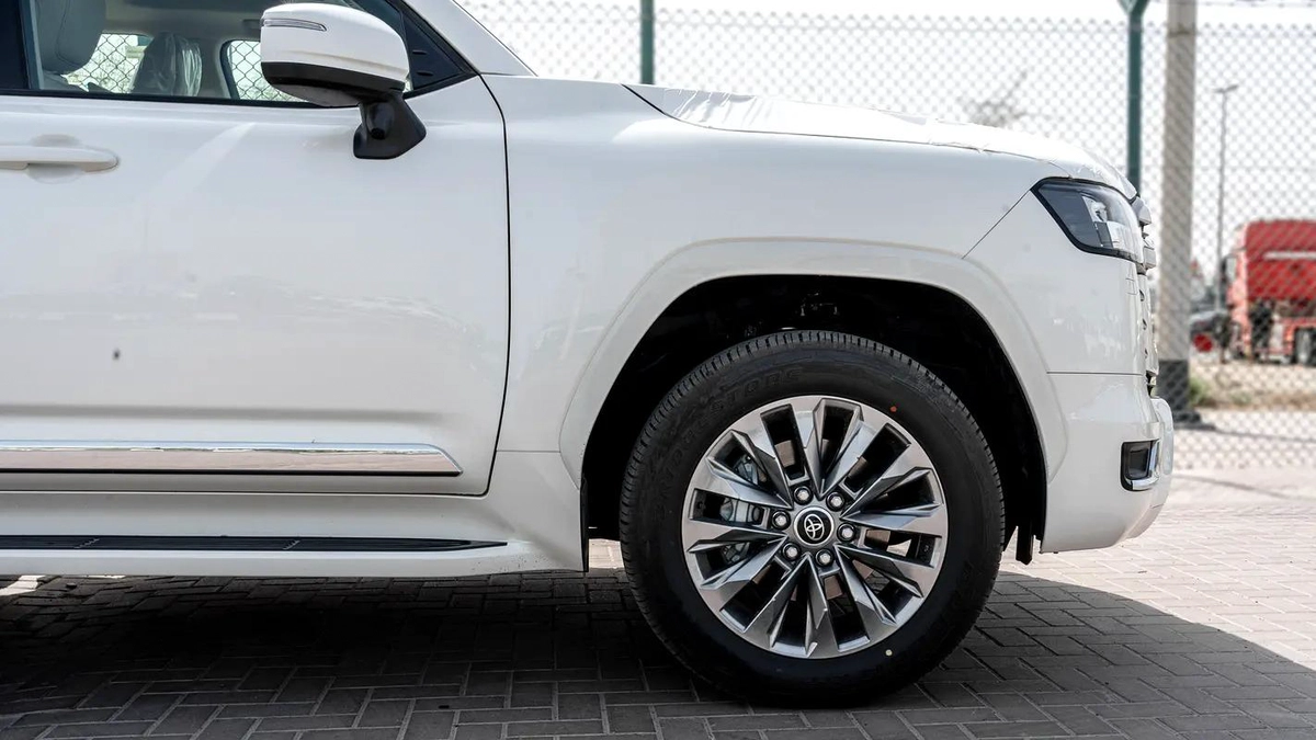 2026 Toyota Land Cruiser GXR 3.5L AT Petrol (Full Option with Radar)-7-7