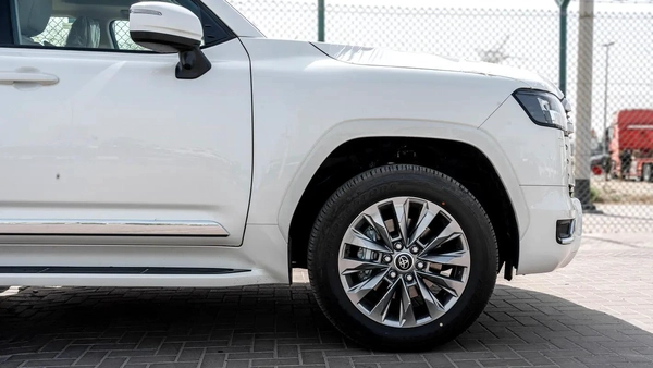 2026 Toyota Land Cruiser GXR 3.5L AT Petrol (Full Option with Radar)