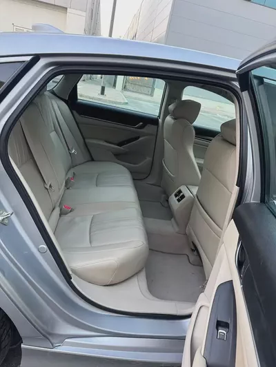 Honda Accord 2020 GCC Specs in Excellent Condition-9