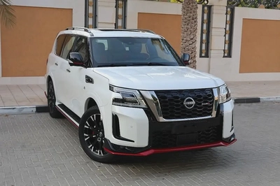 Nissan Patrol NISMO original Inhouse finance pay 99k and take the car remaining in 3 years-2