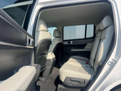 Hyundai Santa Fe 2025 Hyundai Santa Fe New Shape 2.5L V4 - SEL Premium - Leather seat - Auto Trunk - 7 Seater - 12000-17