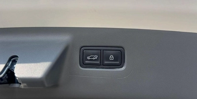 Hyundai Santa Fe 2025 Hyundai Santa Fe New Shape 2.5L V4 - SEL Premium - Leather seat - Auto Trunk - 7 Seater - 12000-20